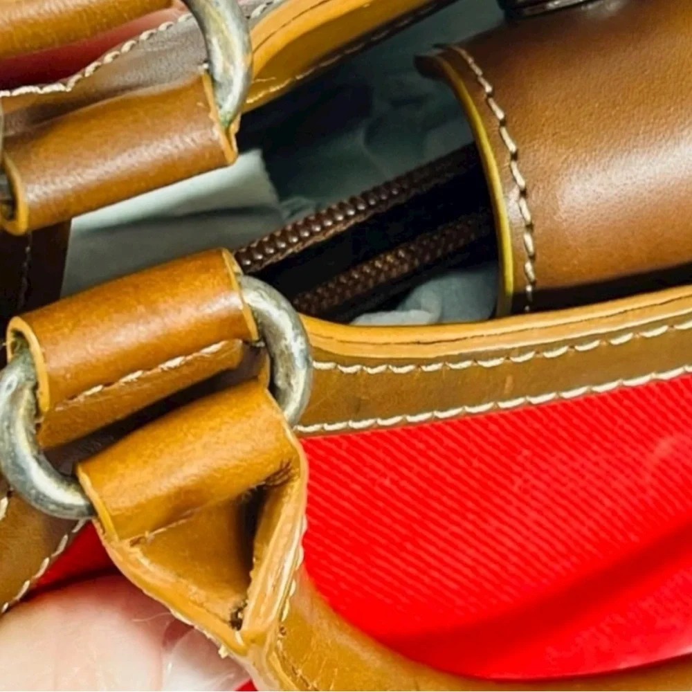 Fossil Classic #75082 Red Canvas & Leather Satchel Tote Bag Vintage Key Charm - Picture 7 of 11
